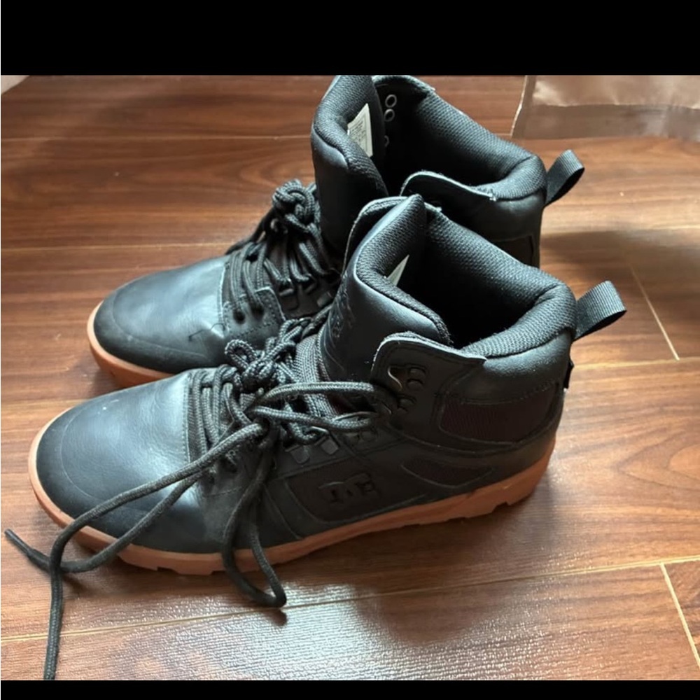 DC Black winterized shoes